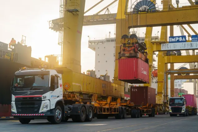 Arus Peti Kemas IPC TPK Naik 8,2 Persen, Terminal Teluk Bayur Tumbuh Tertinggi