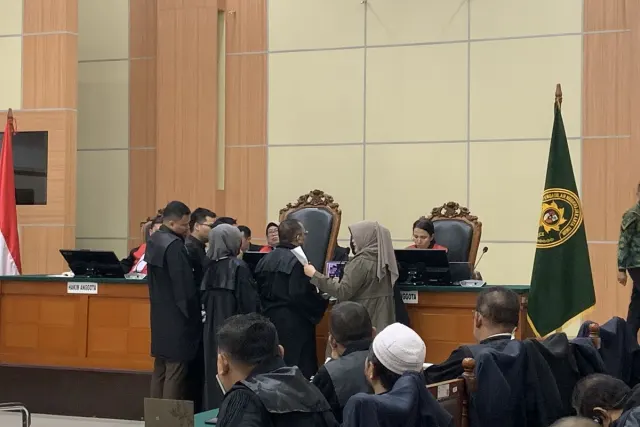 Sidang Pencemaran Nama Baik Terkait Ijazah Jokowi Memanas, Hakim Ingatkan Advokat Bertanya Tegas